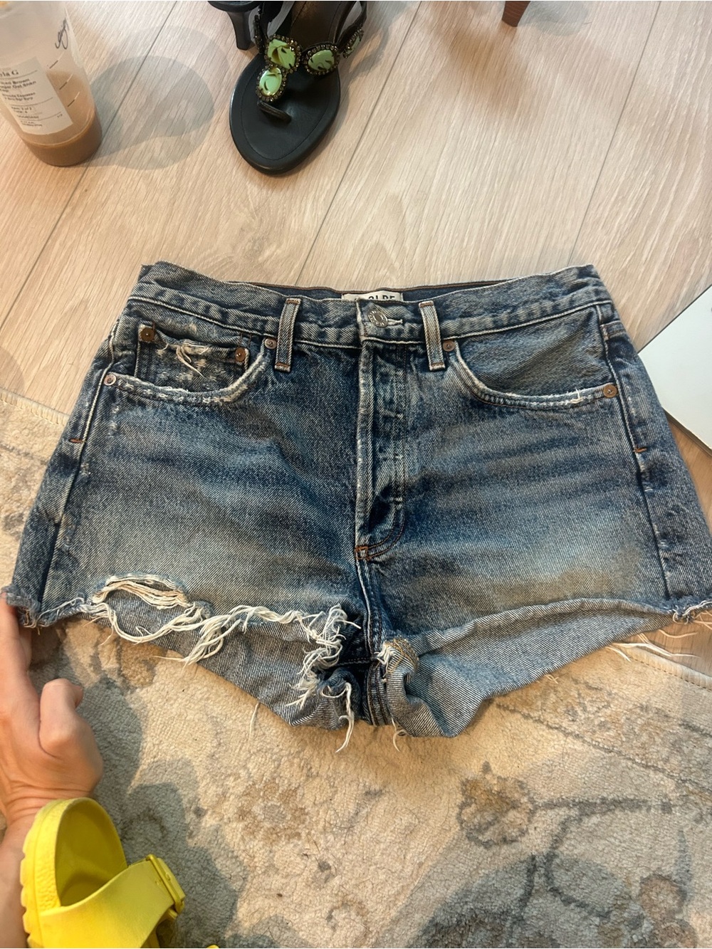 Agolde Jean Shorts. Blue denim. Size 26 Designer frayed hem Y2K summer casual